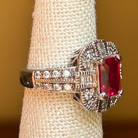 Sterling silver 925 ring red stone and CZ - Picture 3 of 7